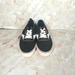 Levi's Lance perf CT casual sneakers men's 9.5
